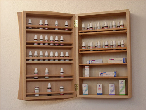 Homöopathieschrank