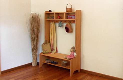 Kindergarderobe aus Bio-Erle Naturholzmöbel